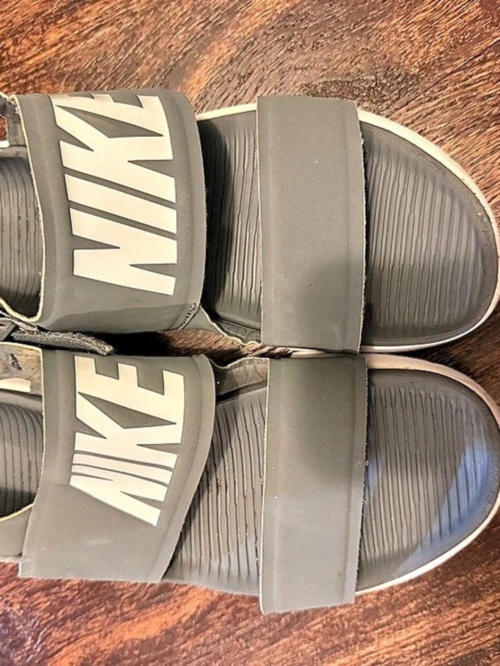 Nike Benassi JDI Slides Gray & Black US 9.5